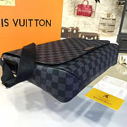 Louis Vuitton DISTRICT 3415 - 4