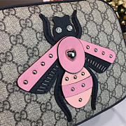 Gucci gg supreme bee shoulder bag 2220 - 5