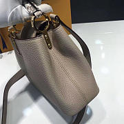 LOUIS VUITTON CAPUCINES 3673 - 6