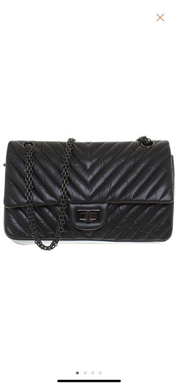 Chanel reissue 255 Black hardware