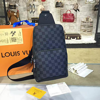 Louis Vuitton AVENUE 3528