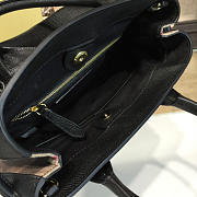 Burberry Shoulder Bag 5761 - 2