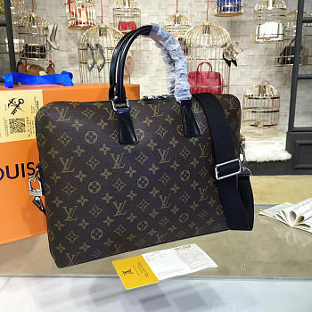 Louis Vuitton VOYAGE 3182