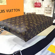 Louis Vuitton VOYAGE 3182 - 3