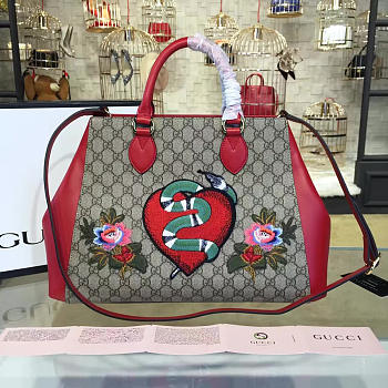 Gucci Soft Gucci Signature