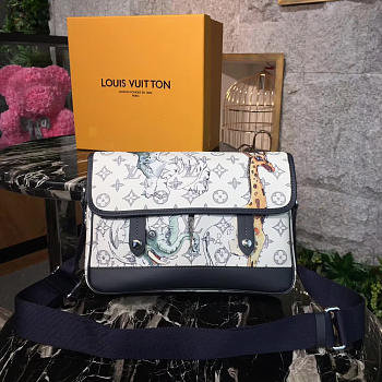 Louis Vuitton Pochette Voyage 3747