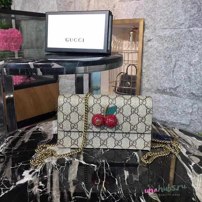 Gucci Wallet 2510 - 1