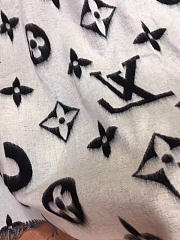 Louis Vuitton Supreme Scarf - 3