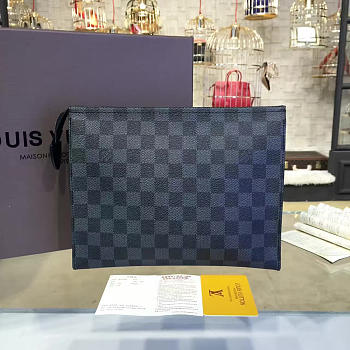 Louis Vuitton TOILETRY POUCH 26 3082