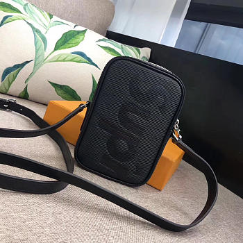 Louis Vuitton Supreme shoulder bag 3085