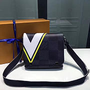 LOUIS VUITTON District MM N44004 Damier Cobalt - 6