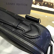 Louis Vuitton EXPLORER 3393 - 6