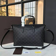 Louis Vuitton EXPLORER 3394 - 1