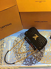 LOUIS VUITTON NEW WAVE CHAIN BAG MM M51498 - 4