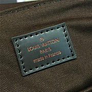 LOUIS VUITTON DISTRICT MM - 5