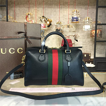 Gucci gg supreme handle bag 2215