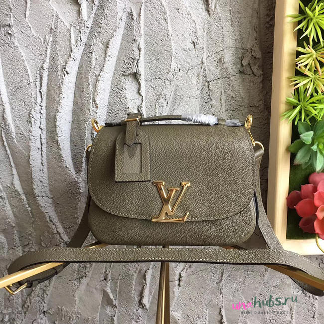 Louis Vuitton Vivienne 3776 - 1