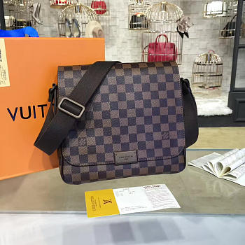 Louis Vuitton DISTRICT 3425