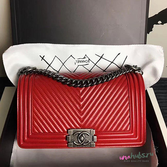 Chanel Medium Chevron Lambskin Boy Bag Red A13043 VS08698 - 1