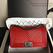 Chanel Medium Chevron Lambskin Boy Bag Red A13043 VS08698 - 2