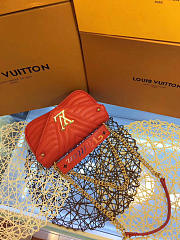 LOUIS VUITTON NEW WAVE CHAIN BAG MM M51943 - 4