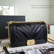 Chanel Chevron Medium Boy Bag Black A67086 VS00849 - 4