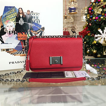 PRADA METAL CLOSURE 3923