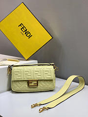 2019 Fendi bag BAGUETTE pale yellow - 1