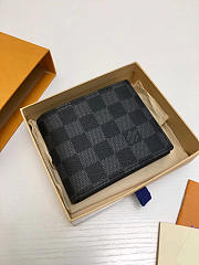 Louis Vuitton wallet 002 - 5