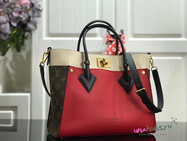 Louis Vuitton ON MY SIDE M53824 - 1