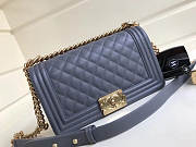 Chanel 25cm Caviar Grey leather Boy bag Gold Hardware - 5