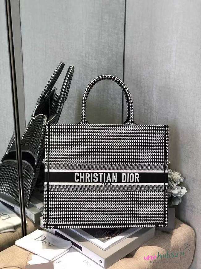 Dior Book Tote 002 - 1