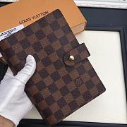 LV MEDIUM RING AGENDA COVER R20105 - 2