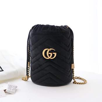 Gucci GG Marmont mini bucket bag