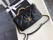 Chanel 19 flap bag - 4