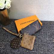 Louis Vuitton Pouches - 2