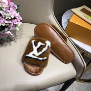 LV Slippers - 2