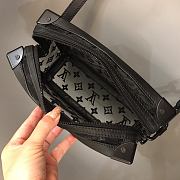 Louis VUITTON Soft Trunk Strap Black Mesh and Leather - 2