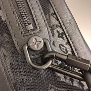 Louis VUITTON Soft Trunk Strap Black Mesh and Leather - 5