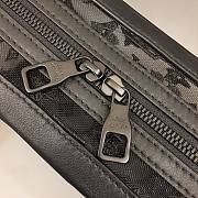 Louis VUITTON Soft Trunk Strap Black Mesh and Leather - 6