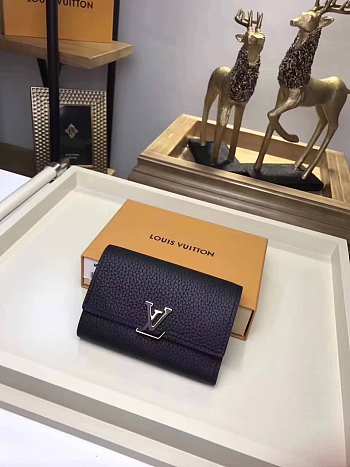 LV CAPUCINES COMPACT WALLET