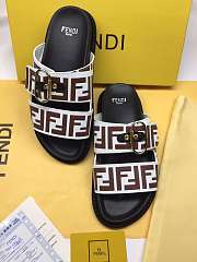 FENDI SLIDES 001 - 6