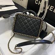 Chanel Vanity Case Black Small - 3