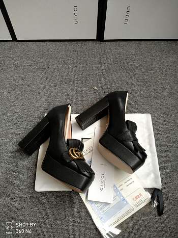 Gucci platform pump