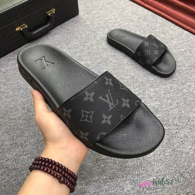 LV slippers for men - 1