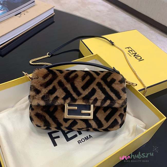 Fendi BAGUETTE MINI Brown Sheepskin Bag - 1