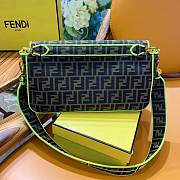 Fendi FF Baguette Large size  - 4