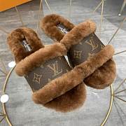 LV slippers with Fur  - 1