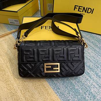 Fendi Baguette Black Medium 