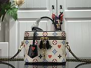 LV VANITY M57482 White - 5